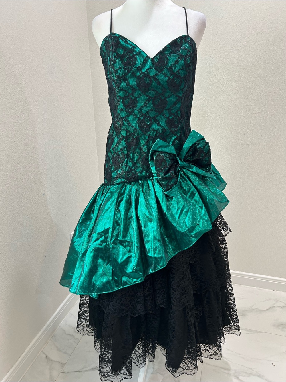 Loralie Vintage 80’s Metallic Green and Black Lace Bow Cocktail Dress